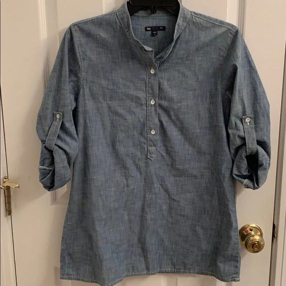 GAP Chambray Top size Small - Picture 1 of 6